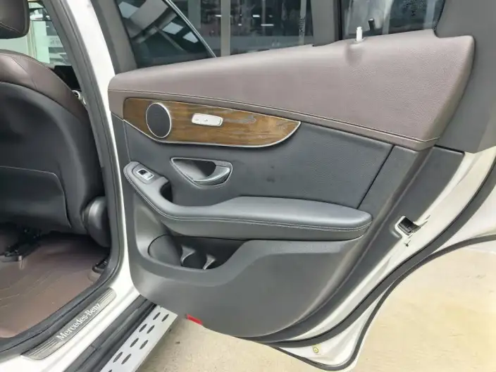 Mercedes-Benz GLC 2022 Model GLC 260 L 4MATIC Luxury Model – фото 9