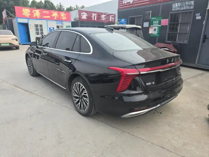 Hongqi H5 2024 Model 2.0T Automatic Smart Flag Enjoy Edition – фото 4