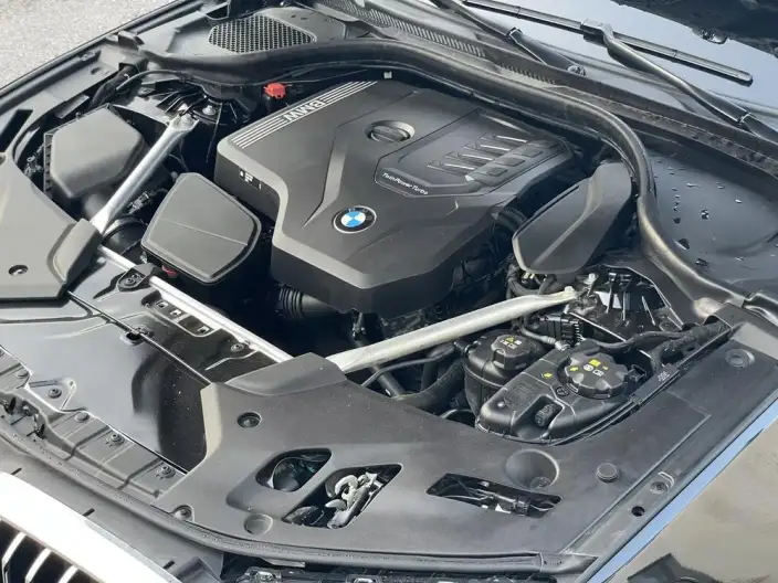 BMW 5 Series 2023 Model 530Li Leading Model M Sports Set – фото 6