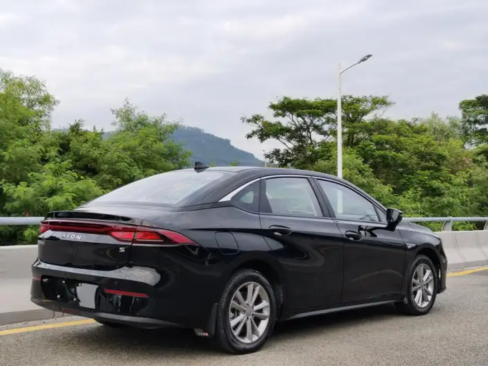 AION S 2023 Model Mei 580 – фото 7