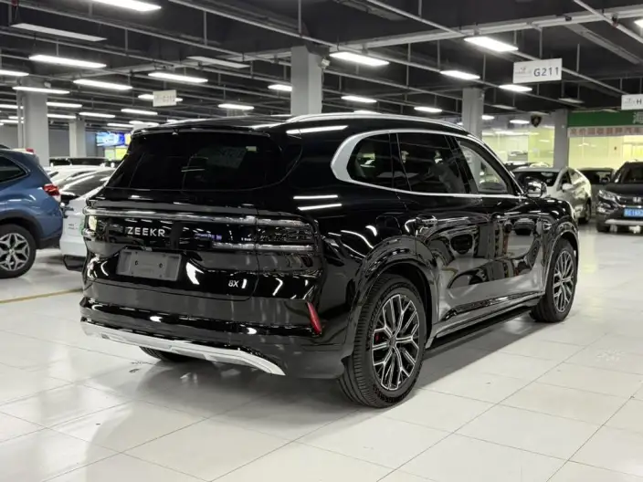 ZEEKR 8X 2026 Model 55kWh MAX – фото 6