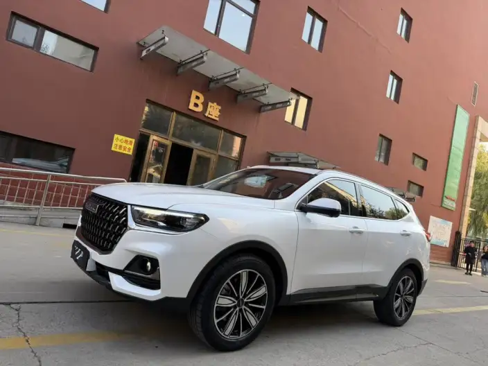 Haval H6 2023 Model Guo Trendy Edition 1.5T Automatic Champion Edition – фото 1