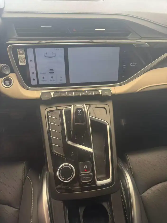 Geely Boyue 2022 Model Geely Boyue X 1.8TD DCT Smart Connect Model – фото 6