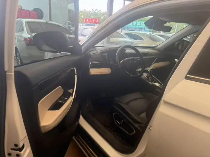 Geely Boyue 2022 Model Geely Boyue X 1.8TD DCT Smart Connect Model – фото 9
