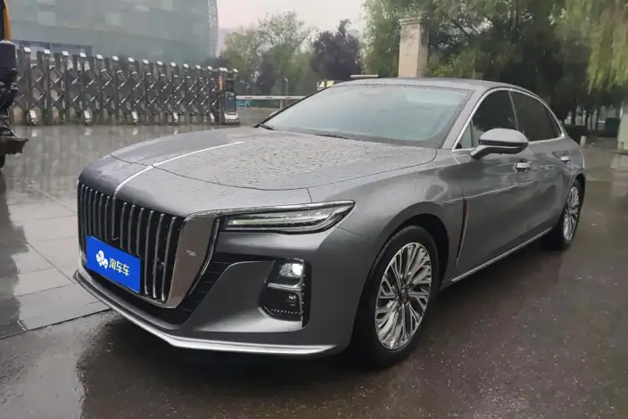 Hongqi H5 2023 Model 2.0T Automatic Flag Enjoy Edition – фото 1