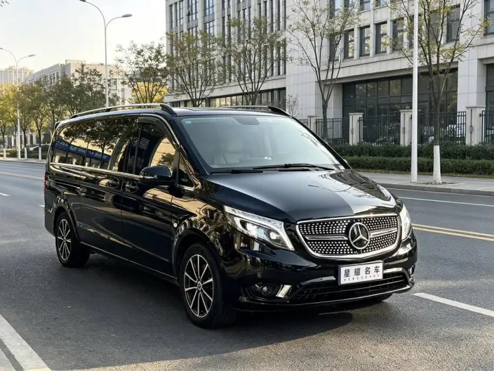 Viano 2021 Model 2.0T Business Edition 7 seat – фото 3