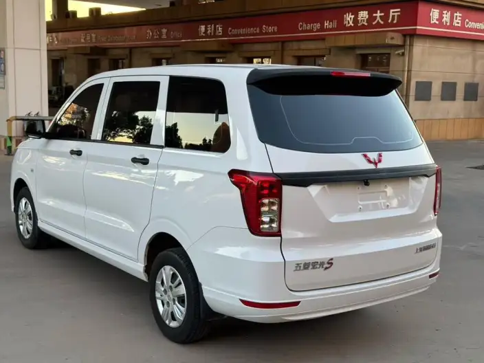 Wuling Hongguang 2021 Model 1.5L S Manual Standard Model – фото 4