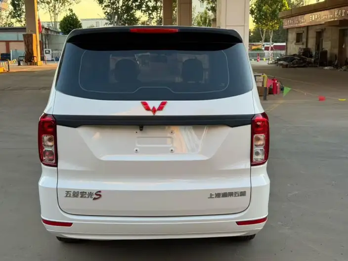 Wuling Hongguang 2021 Model 1.5L S Manual Standard Model – фото 5