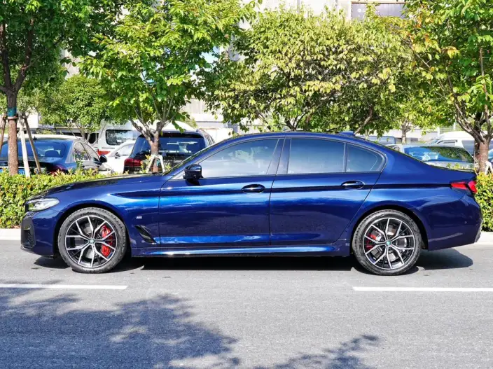 BMW 5 Series Imported 2022 Model 540i Fashion edition M Sports Set – фото 3