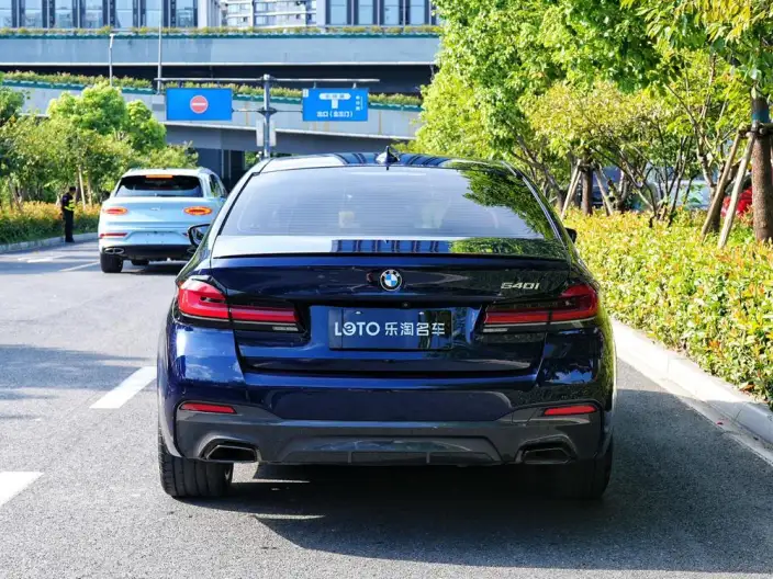 BMW 5 Series Imported 2022 Model 540i Fashion edition M Sports Set – фото 5