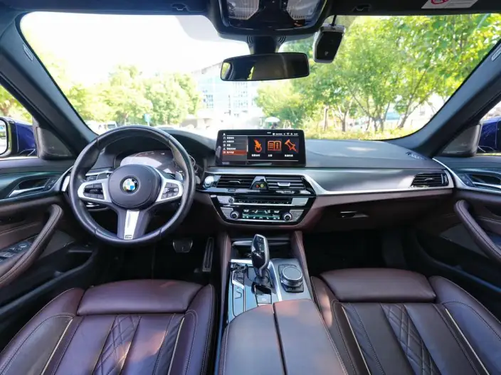 BMW 5 Series Imported 2022 Model 540i Fashion edition M Sports Set – фото 10