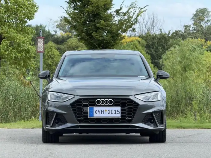 Audi A4 L 2023 Model 40 TFSI Luxury Dynamic Model – фото 2
