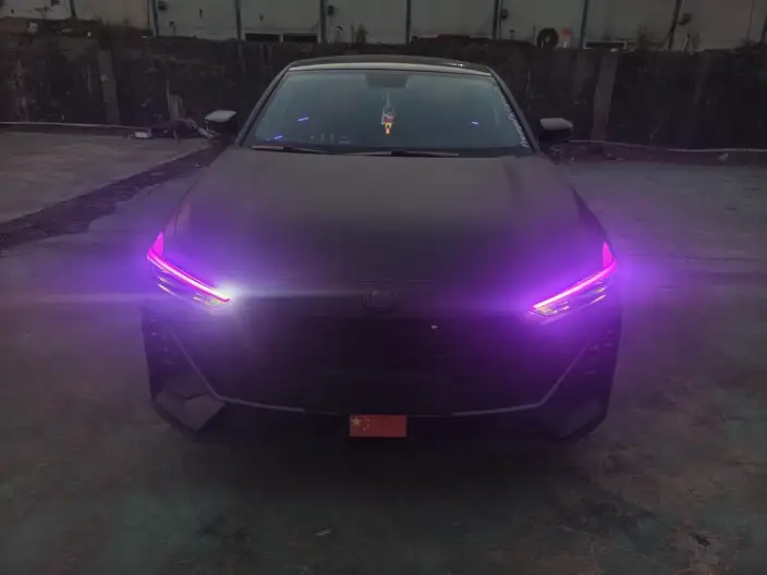 Changan UNI-V 2023 Model 1.5T Noble Model – фото 2