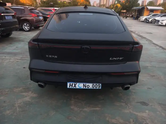 Changan UNI-V 2023 Model 1.5T Noble Model – фото 5