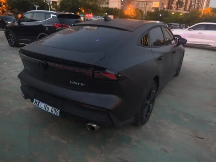 Changan UNI-V 2023 Model 1.5T Noble Model – фото 6