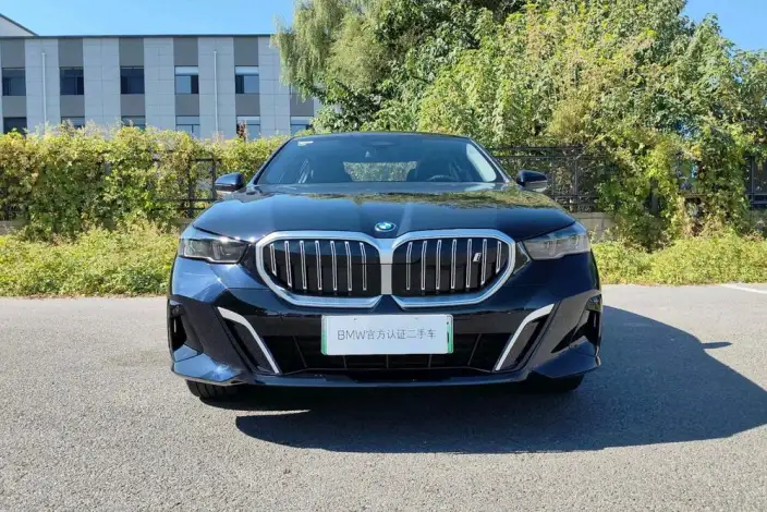 BMW i5 2025 Model eDrive35L M Sports Set – фото 2