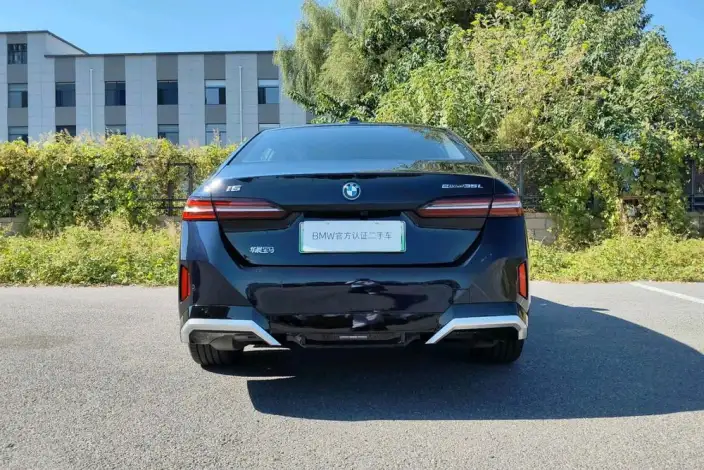 BMW i5 2025 Model eDrive35L M Sports Set – фото 4