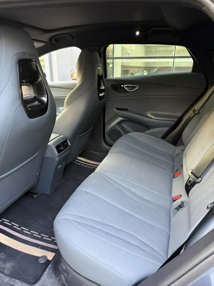 **Seal 06GT** 2025 Model 605 2WD Relang Edition – фото 9