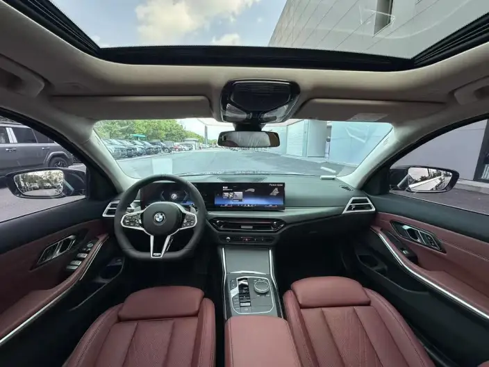 BMW 3 Series 2025 Model 325Li M Sports Set – фото 8