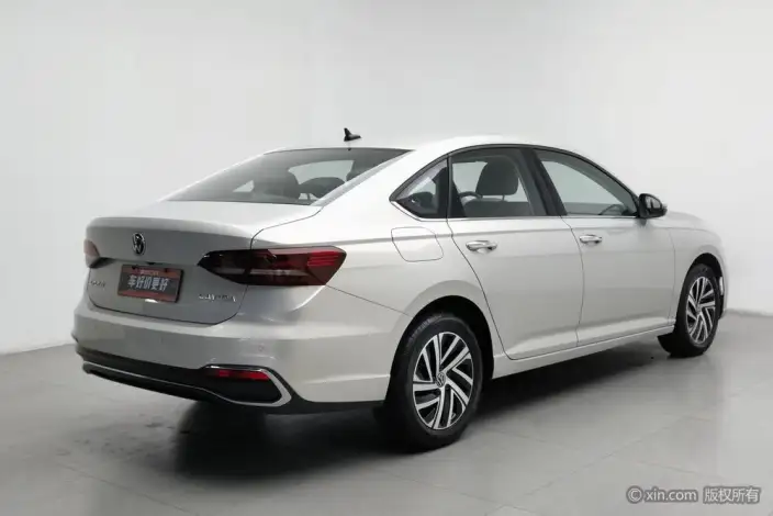 Volkswagen Lavida 2023 Model 1.5L Automatic Five million editions – фото 4