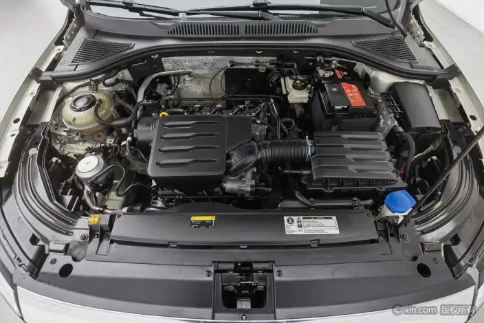 Volkswagen Lavida 2023 Model 1.5L Automatic Five million editions – фото 5