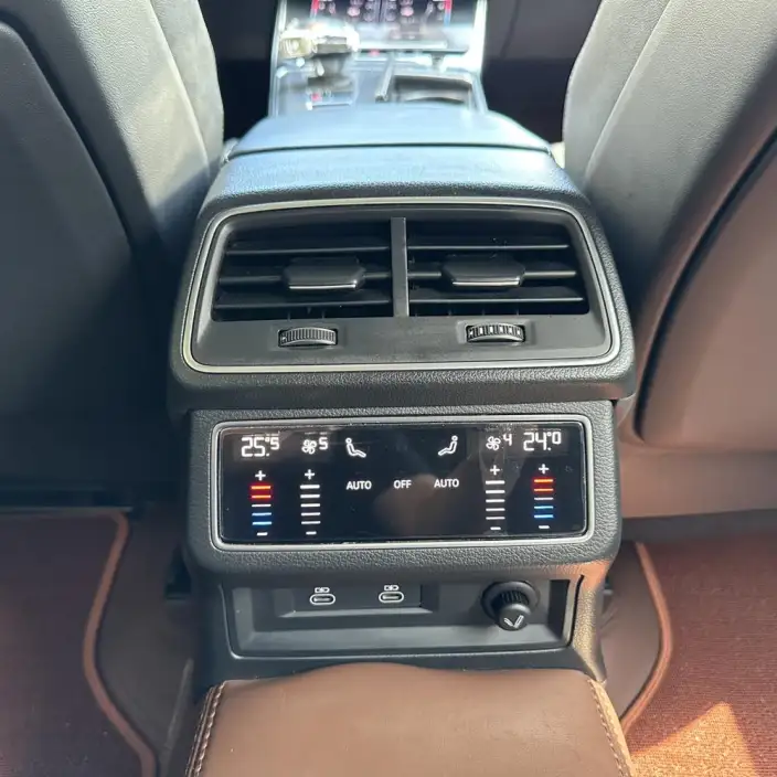 Audi A7 L 2024 Model 45 TFSI Luxury Model – фото 6