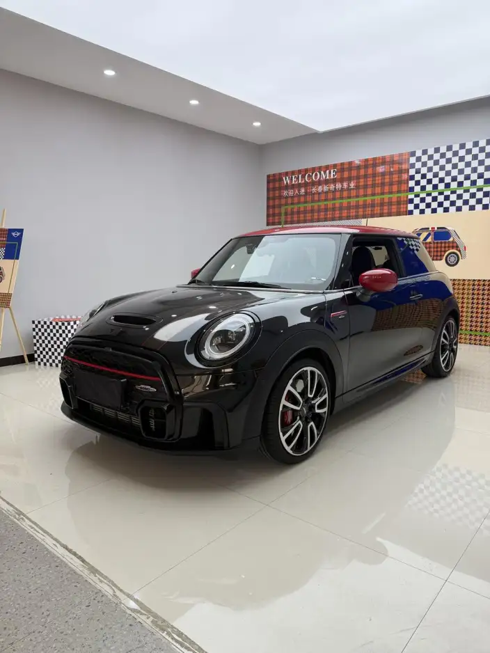 MINI JCW 2023 Model Facelift 2.0T JOHN COOPER WORKS ALL-IN – фото 1
