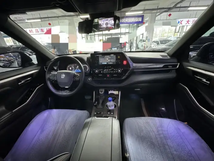 Crown Kluger 2024 Model Intelligent Hybrid 2.5L E-CVT 4WD Premium Edition – фото 9