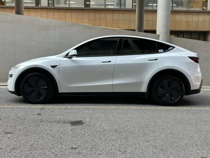 Model Y 2025 Model Rear-wheel drive version – фото 3