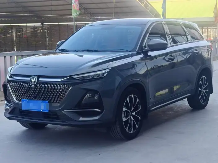 Changan X7 PLUS 2024 Model 1.5T DCT Noble Model 7 seat – фото 1