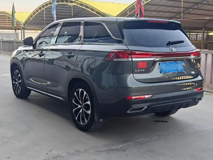 Changan X7 PLUS 2024 Model 1.5T DCT Noble Model 7 seat – фото 4