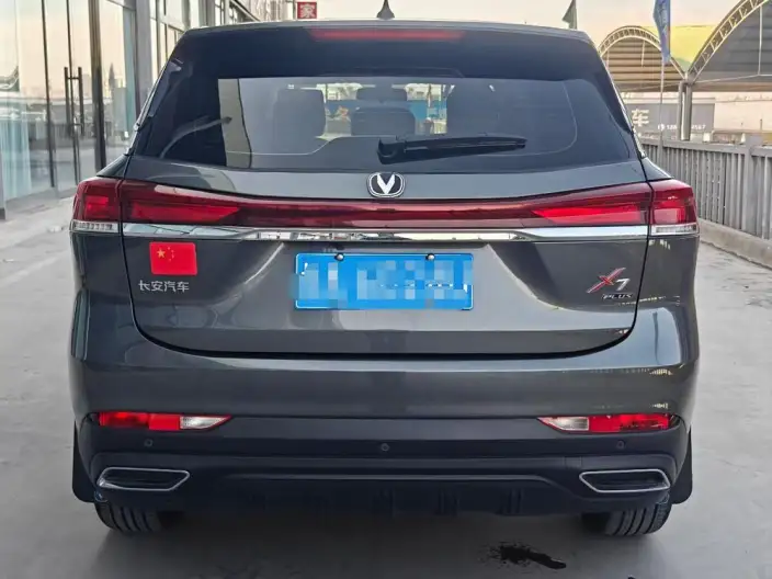 Changan X7 PLUS 2024 Model 1.5T DCT Noble Model 7 seat – фото 5