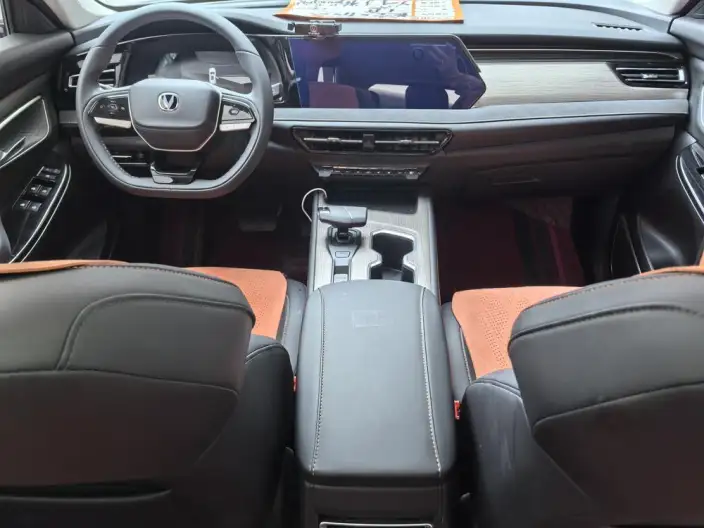 Changan X7 PLUS 2024 Model 1.5T DCT Noble Model 7 seat – фото 9