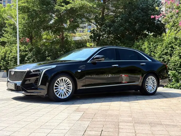 Cadillac CT6 2022 Model 28T Luxury Model – фото 1