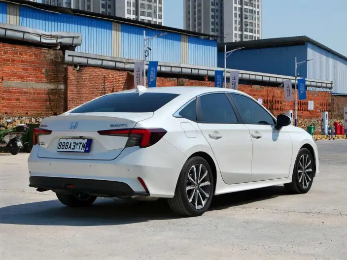 Model Ge 2023 Model 240TURBO CVT Deluxe Edition – фото 7