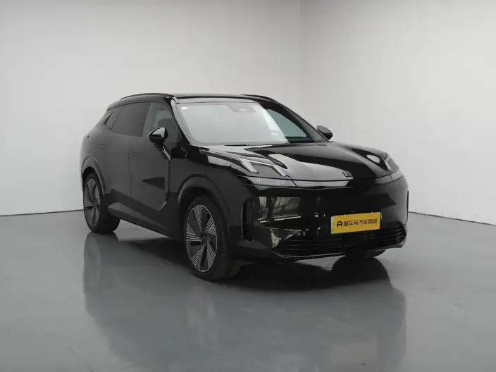 Lynk & Co 08 EM-P 2023 Model 220 4WD Performance Halo – фото 3