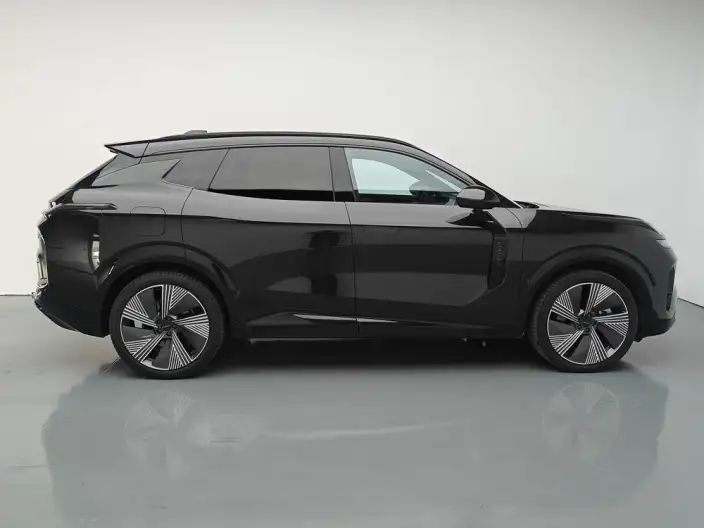 Lynk & Co 08 EM-P 2023 Model 220 4WD Performance Halo – фото 8