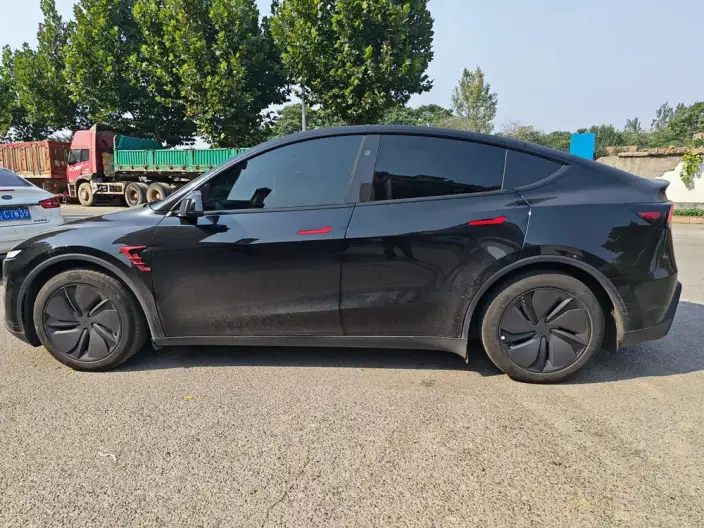 Model Y 2026 Model Rear-wheel drive version – фото 4