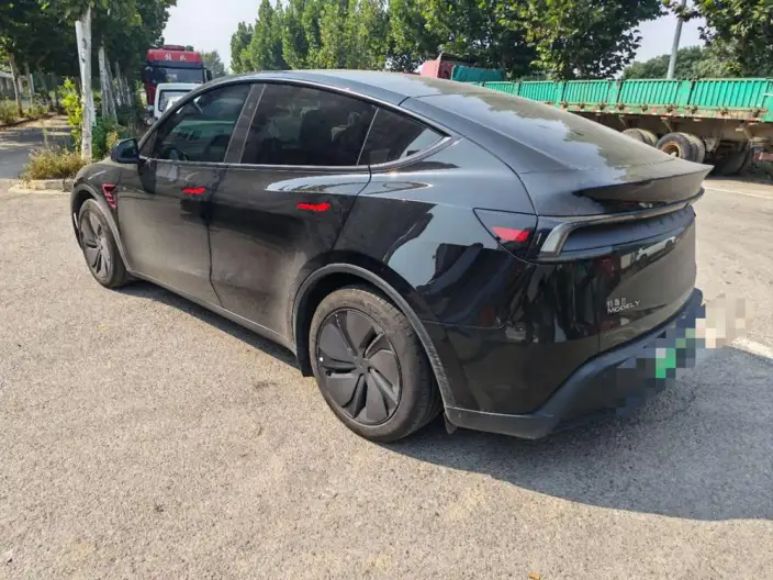 Model Y 2026 Model Rear-wheel drive version – фото 5