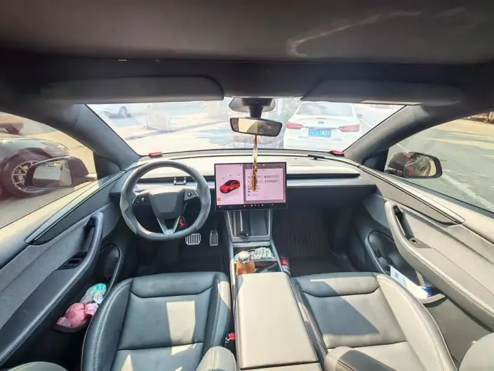 Model Y 2026 Model Rear-wheel drive version – фото 9