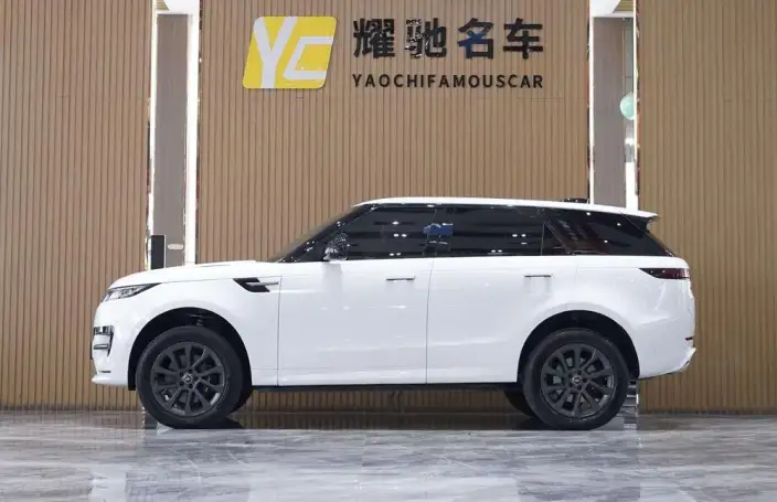 Range Rover Sport 2024 Model 400PS DYNAMIC SE – фото 3