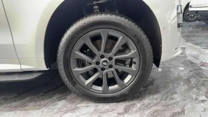 Range Rover Sport 2024 Model 400PS DYNAMIC SE – фото 8