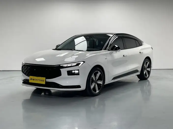 Ford Mondeo 2023 Model EcoBoost 245 Luxury Model – фото 1