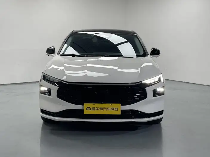Ford Mondeo 2023 Model EcoBoost 245 Luxury Model – фото 2