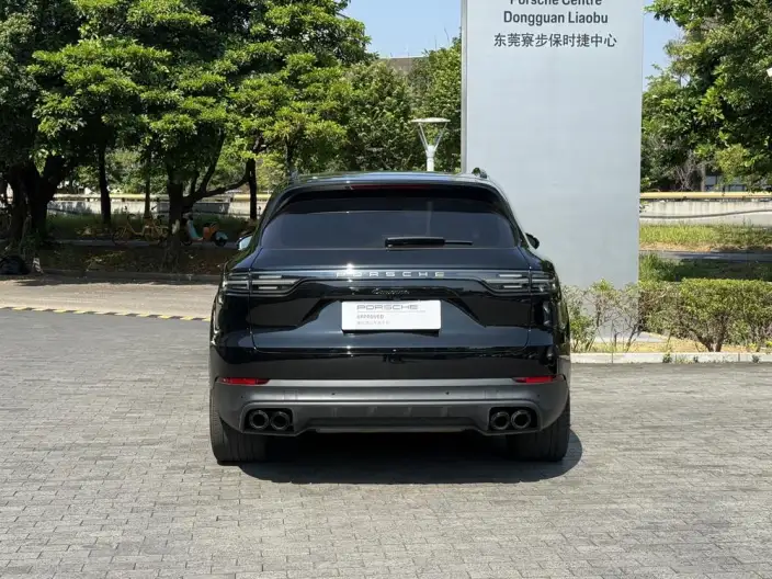 Cayenne E-Hybrid 2023 Model Cayenne E-Hybrid 2.0T Platinum edition – фото 5