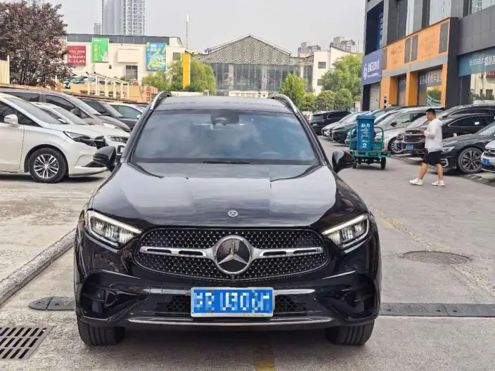 Mercedes-Benz GLC 2023 Model GLC 300 L 4MATIC Dynamic Model 7 seat – фото 2