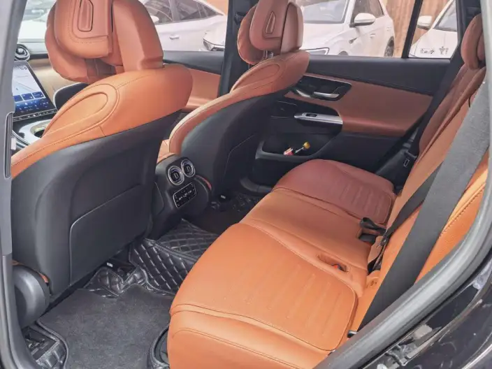 Mercedes-Benz GLC 2023 Model GLC 300 L 4MATIC Dynamic Model 7 seat – фото 9