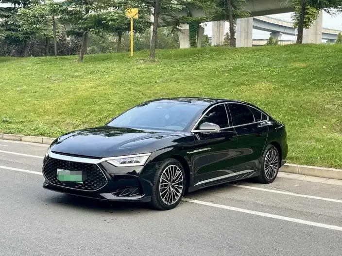 BYD Han DM 2024 Model DM-i Honor Edition 121KM Zunrong Model – фото 1