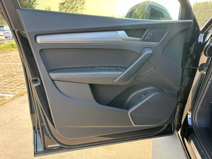 Audi Q5L 2022 Model 40T Fashion Dynamic Model – фото 9