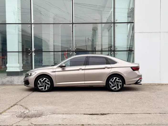 Volkswagen Sagitar 2023 Model 300TSI DSG Beyond Edition – фото 4